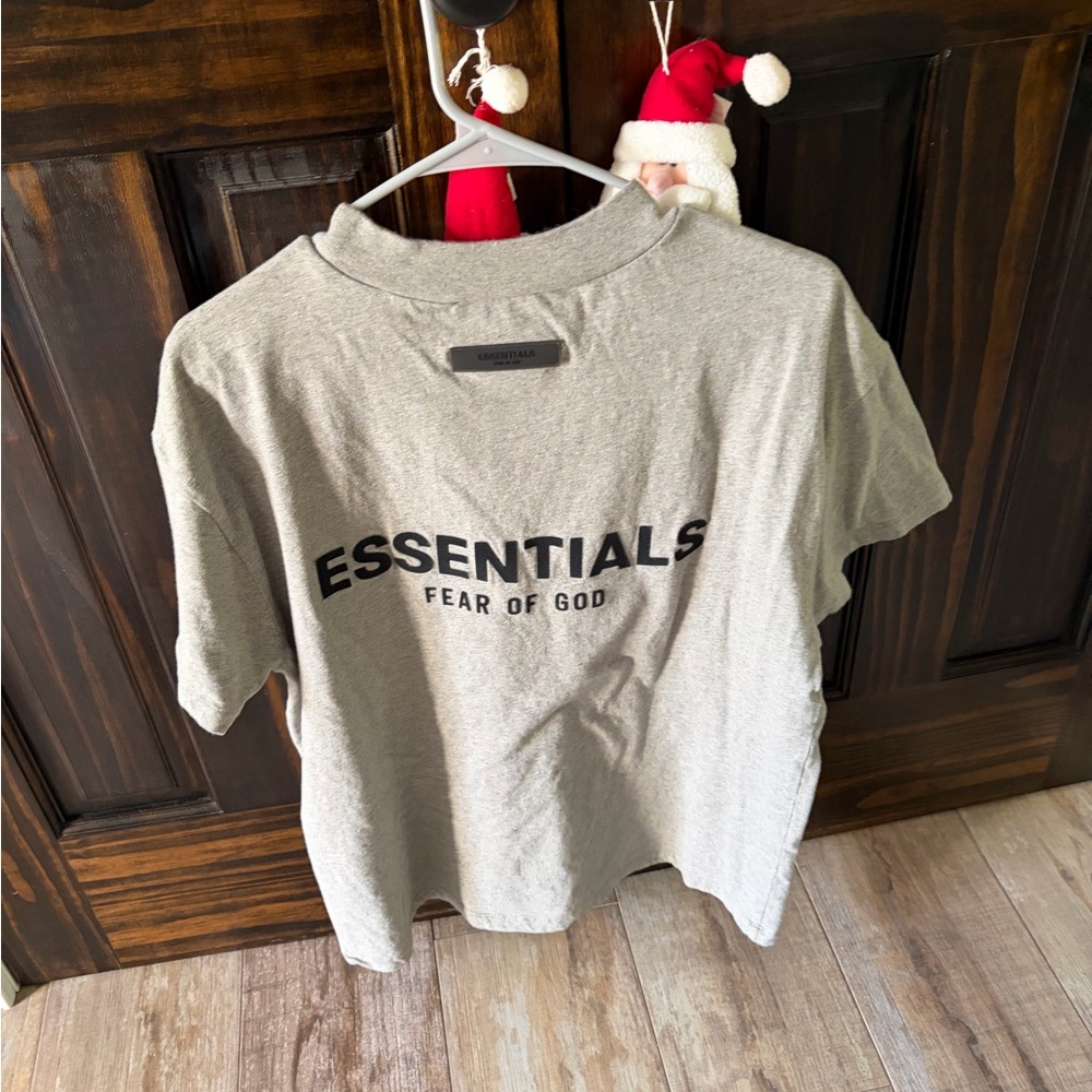 Essentials men’s t shirt